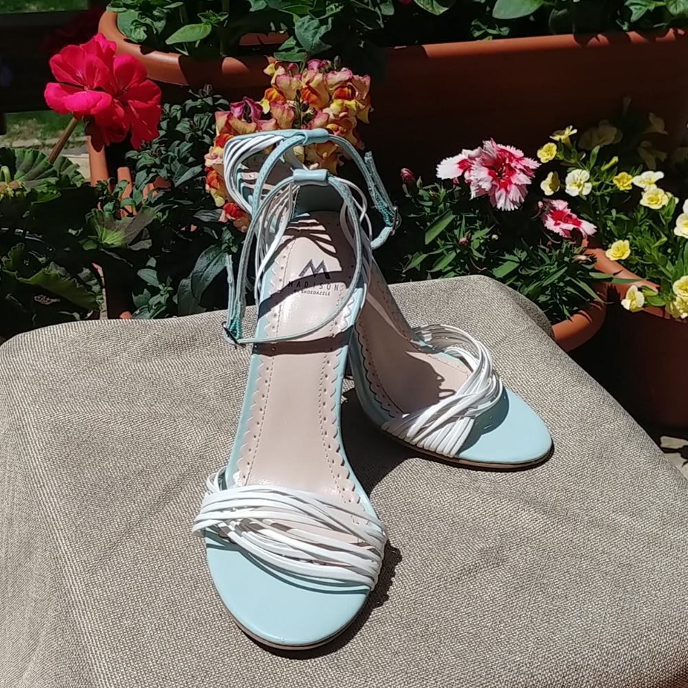 Tiffany blue heels